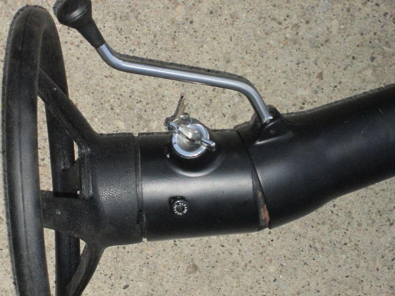 GM TILT STEERING COLUMN W/4 SPOKE WHEEL, 73-77 MALIBU, NEW KEYS, EC, US $200.00, image 2