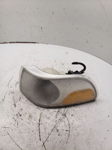 Driver Corner/Park Light Convertible Fits 98-02 VOLVO 70 SERIES 1082981, US $54.00, image 3
