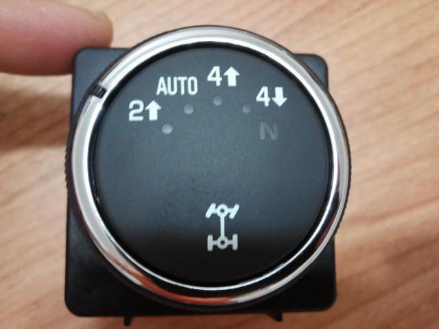 Gm brand new 2008-2012 chevrolet transfer case selector switch 25878425