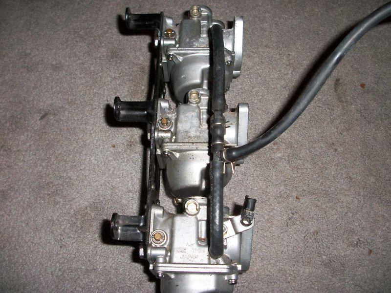 Sell Yamaha outboard carburetor assy set ( 3 ) 1989 85hp 85 90hp 90 hp