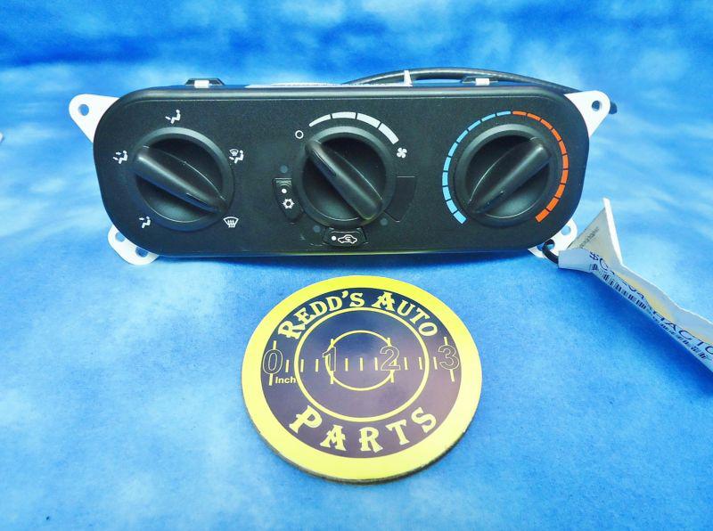 06-10 chrysler pt cruiser ac heat climate control 55111879aa oem scratches  239r