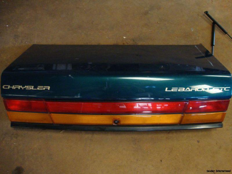 94 95 chrysler lebaron rear trunk lid deck green w/ lights oem