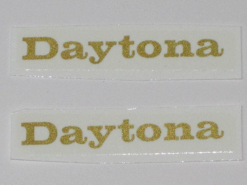 Triumph daytona gold decals varnsh transfer motorcycle vintage