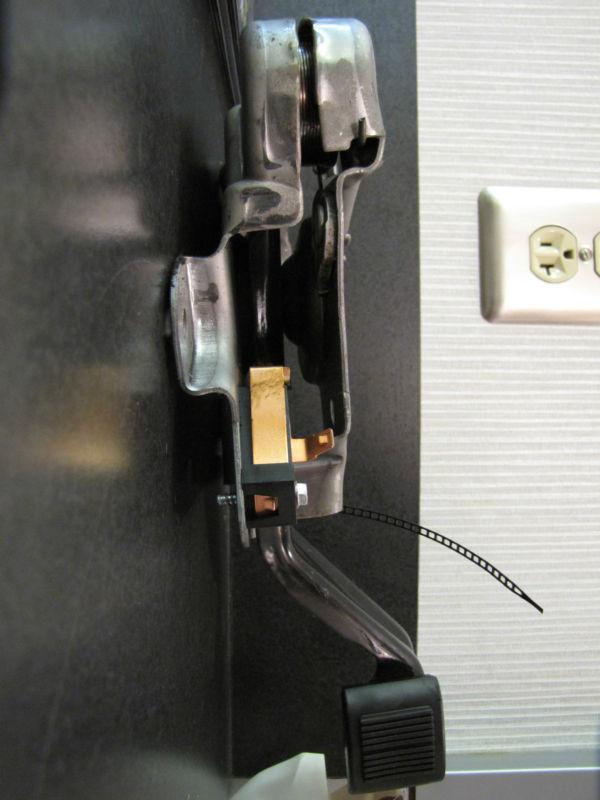 1998-2001 gmc jimmy emergency brake pedal (ratchet assembly)