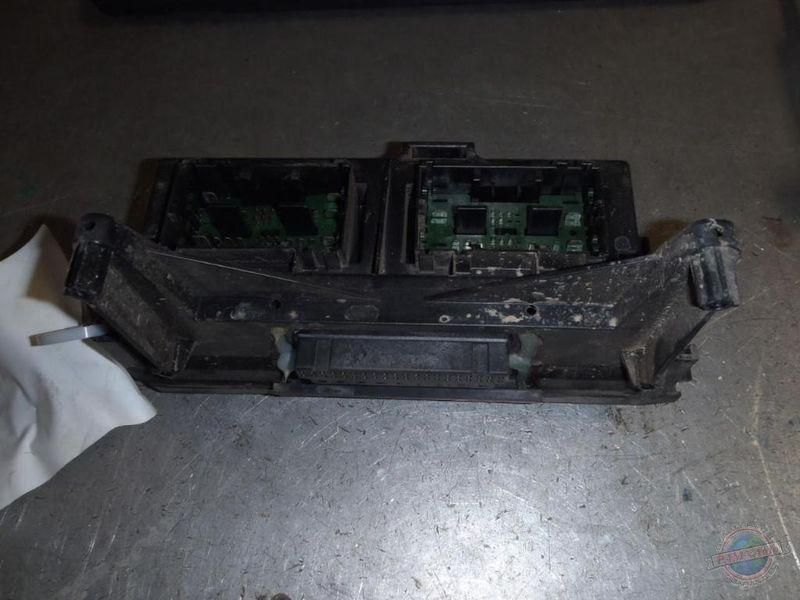 Power supply bcm/ecu grand cherokee 1151783 07 integrated power unit 04692113ac