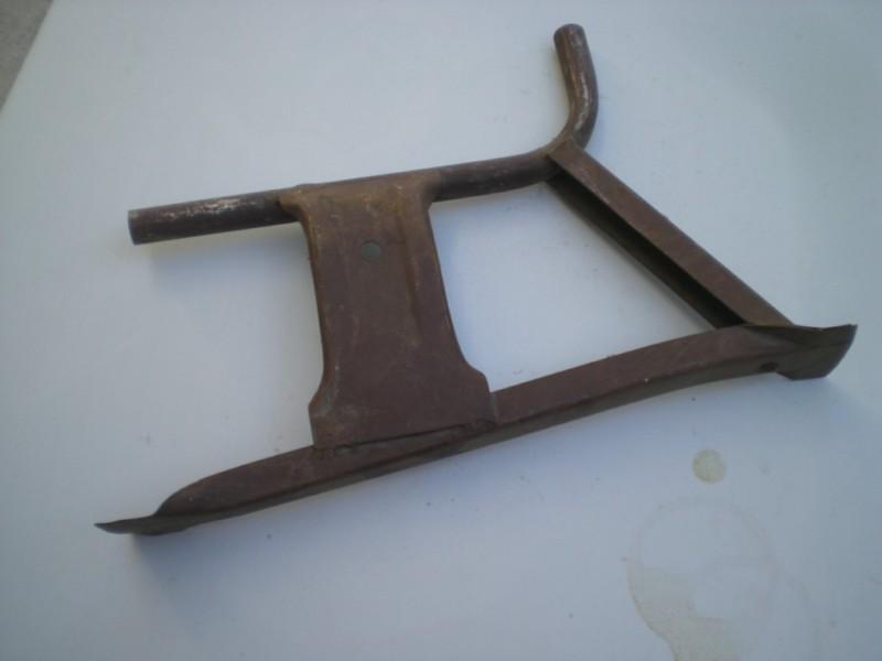 Porsche 356 b left front fender brace