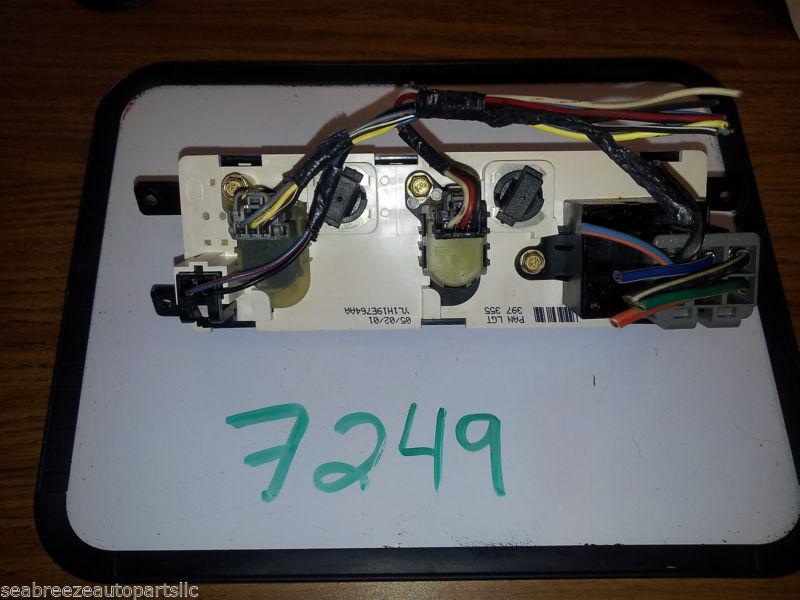 Sell 9902 FORD EXPEDITION REAR YL1H19E764AA CLIMATE TEMPERATURE