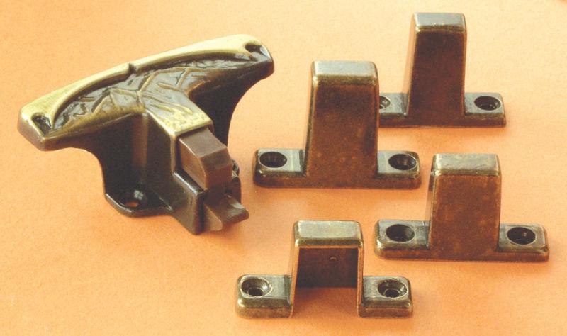 Rv designer h245 positive handle latch