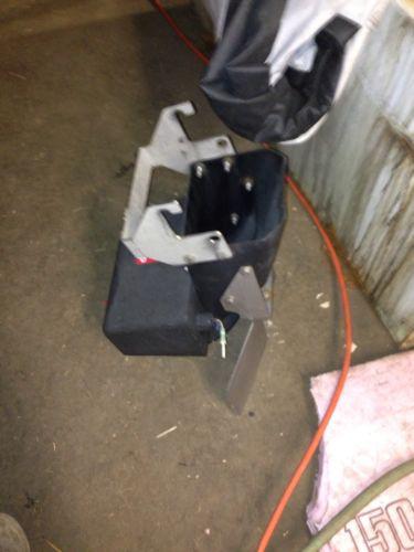 Buyers Shpe 2000 Salt Spreader, US $26.00, image 3