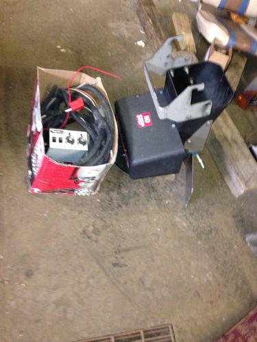 Buyers Shpe 2000 Salt Spreader, US $26.00, image 10