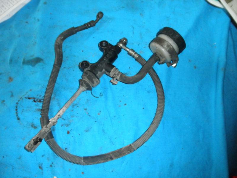 Sell 1982 SUZUKI GS1100GK REAR BRAKE MASTER CYLINDER WITH HOSE in Flushing, Michigan, US, for US