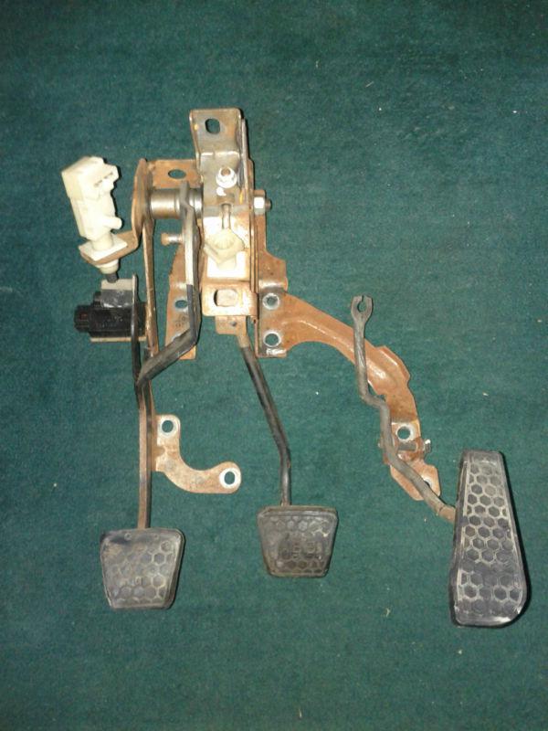 Sell Trans Am Firebird Camaro LT1 WS6 T56 CLUTCH PEDAL ASSEMBLY 93 94