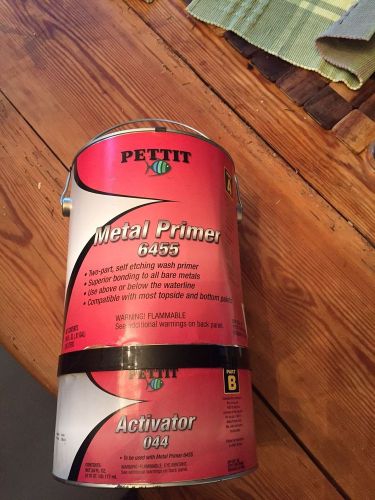 Pettit 6455 metal marine primer w/ activator gallon