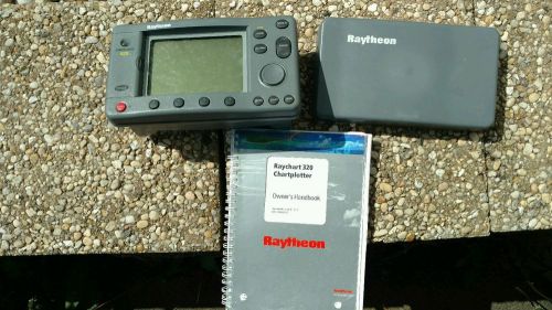 Raytheon/raymarine raychart rc320 head unit with cover and manual