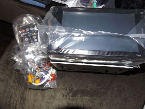 Dvd multimedia receiver with 6.2" touch screen display