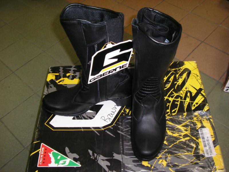 Gaerne women's g donah boots size 6 new  discounted!!