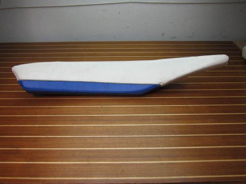 Bayliner 1804733 genuine oem '07 bowrider 185br starboard bow seat back cushion