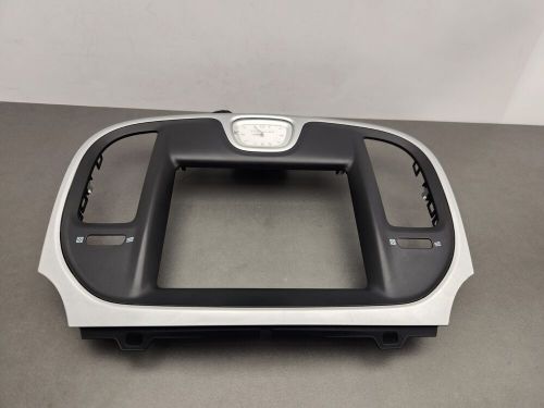 2016 Chrysler 300 Center Dash Trim W/Clock OEM 68225095AD, US $65.00, image 3