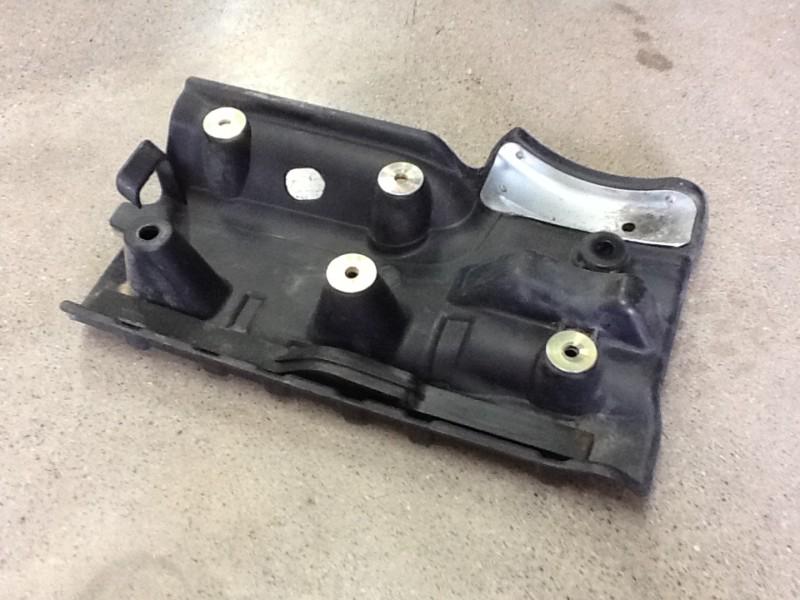 Sell HONDA TRX 450R TRX450R STOCK SWINGARM SKID PLATE PAN 2004 2005