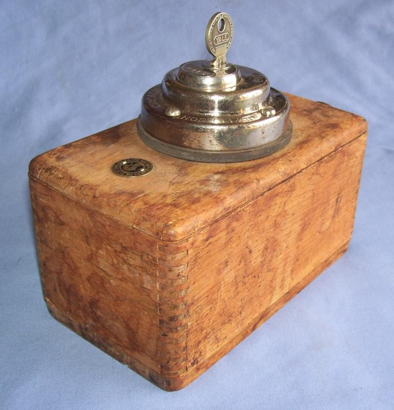 Vtg ford model t ignition switch jefferson magneto box w yale lock key antique