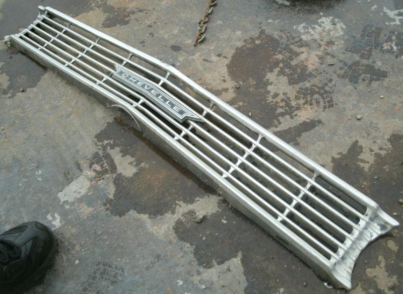 1966 66 Chevy Chevrolet Chevelle Malibu Center Aluminum Grill Grille Emblem OEM , US $69.99, image 3