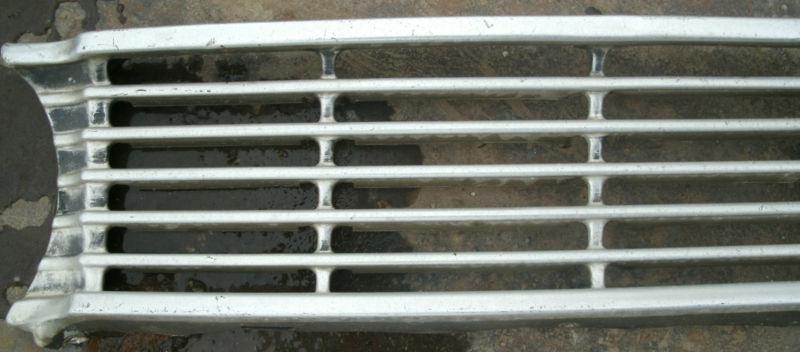1966 66 Chevy Chevrolet Chevelle Malibu Center Aluminum Grill Grille Emblem OEM , US $69.99, image 4