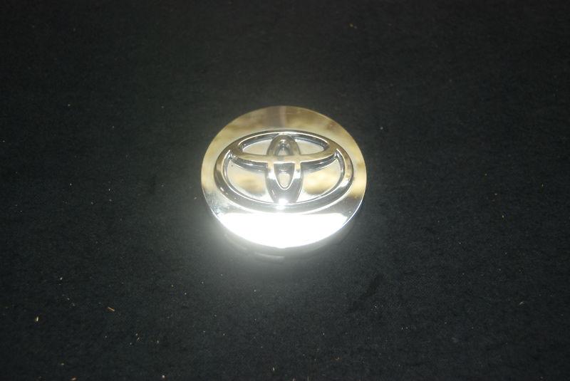 Sell Toyota Avalon Camry Sienna Highlander Wheel Center Cap Chrome