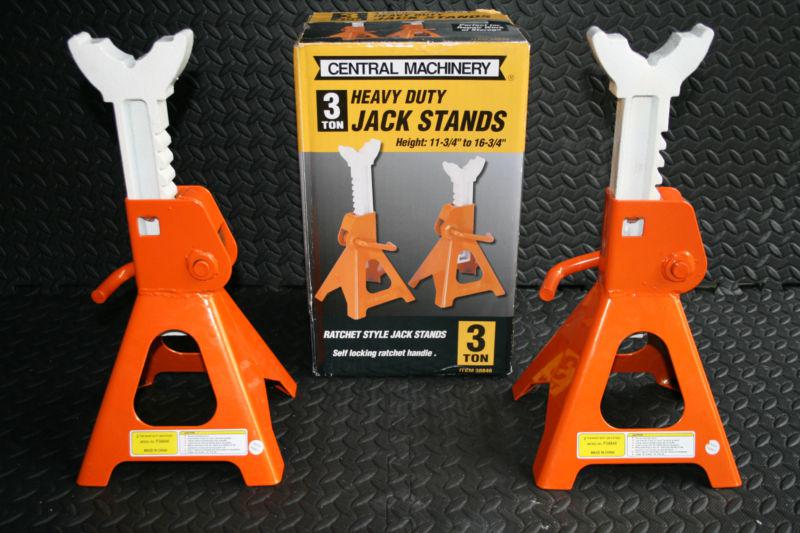 New jack stands 3 ton, heavy duty, central machinery - item #38846