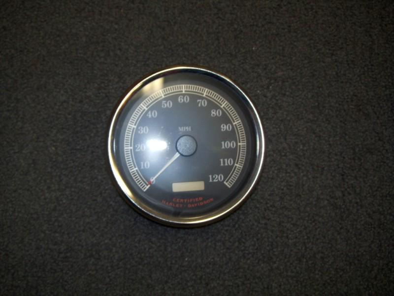 Sell Harley Davidson 0106 Model Softail Speedometer in Mooresville