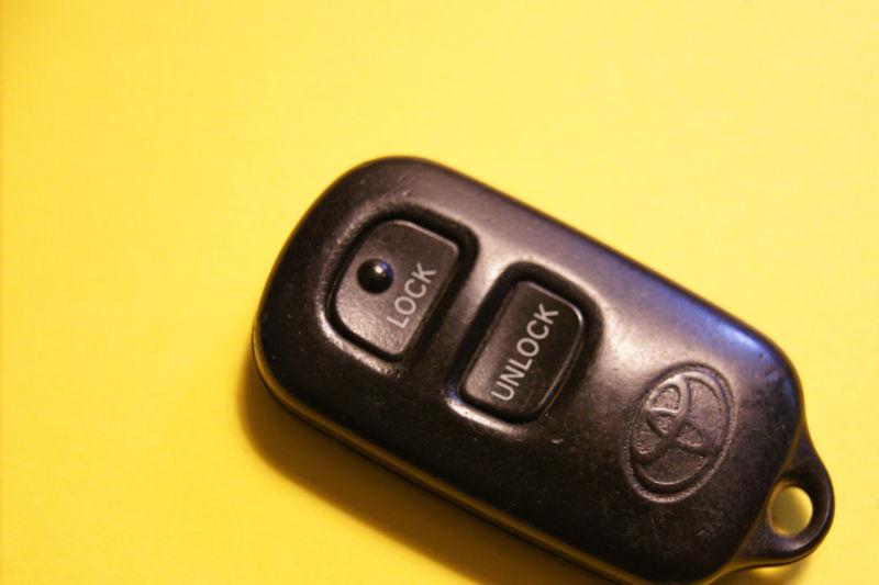  toyota   keyless entry  remote fob  hyq12ban