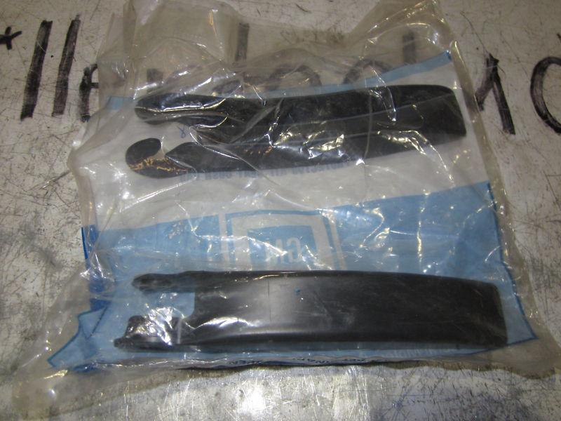 Gm oem part 88880005 seat pad protector kit  (shelf a31 bin 3)