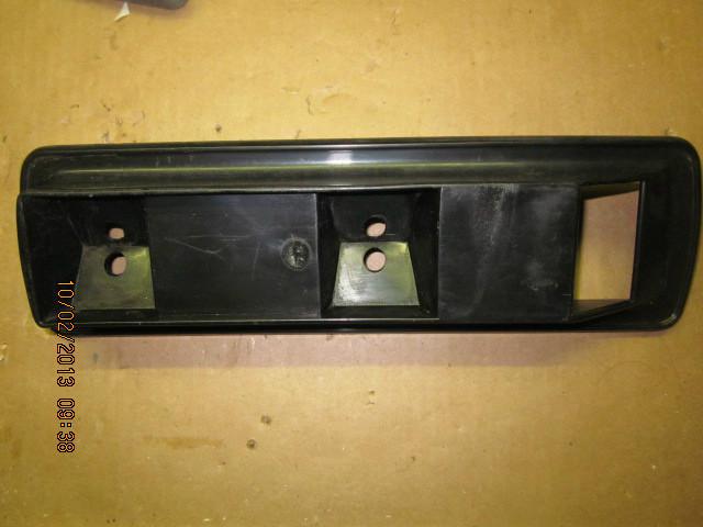 1970 ford fairlane / torino arm rest base