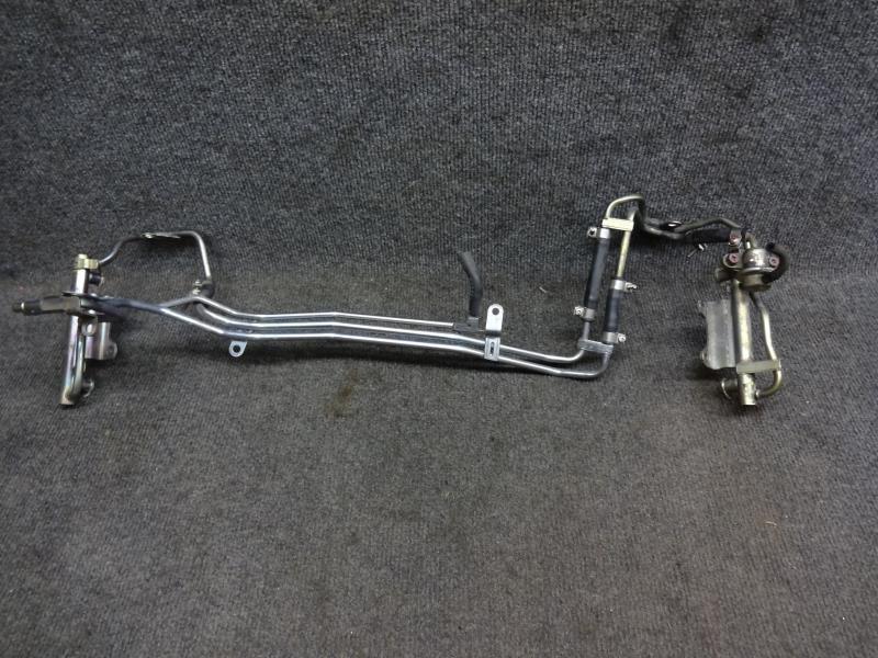 02 subaru impreza wrx sdn fuel rail assy w/o injectors good used oem 33161