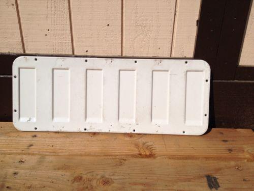 Jeep wagoneer interior tailgate panel