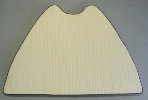 Boston whaler classic outrage 17' bow cushion in parchment/dark brown piping