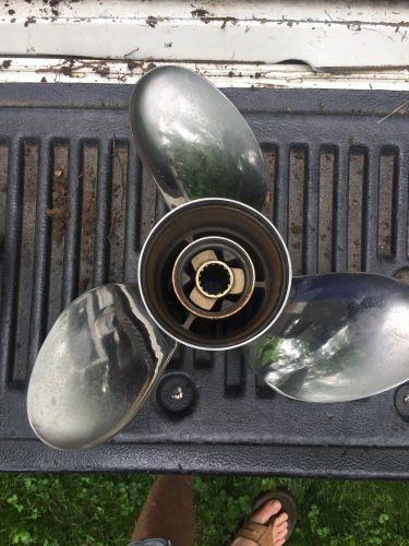 Yamaha stainless steel prop 13-1/8&#034; x 18  sds ss 90 hp 115