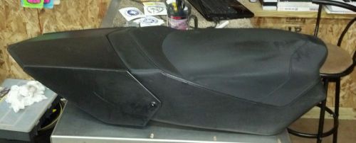 Ski doo 2009 rev xp renegade black oem seat &amp; trunk mxz gsx 800r 600 ho 08 nice