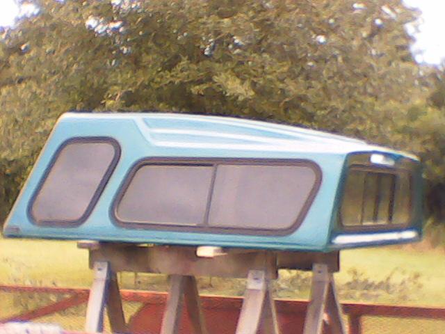Fiberglass camper shell for nissan hardbody p/u