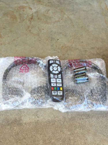 Chrysler,dodge,jeep,vw routan wireless headphones ves+2channel remote new