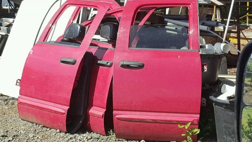 2004 dodge 2500 doors