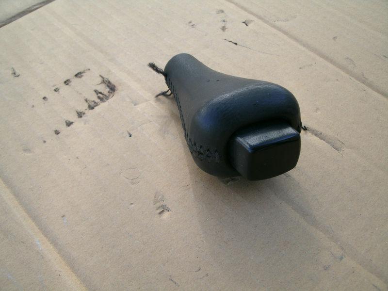 Purchase 1996 Camaro Z28 OEM Leather Automatic Transmission Shifter Shift Knob in The Great USA
