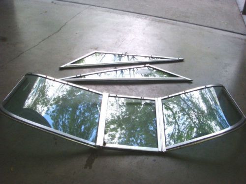 Windshield for a 1993 larson 18&#039;  open-bow