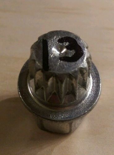 #2 vw &amp; audi wheel lock key, with thirteen  (13) splines