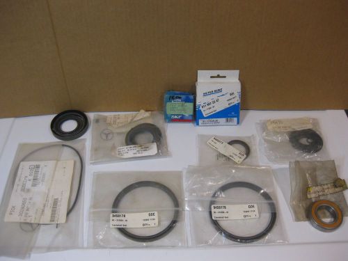 Mercedes &amp; volvo engine crankshaft seals -genuine mercedes motor engine seal lot