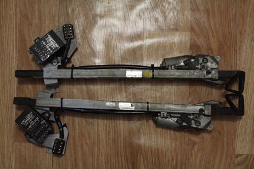 Mercedes w124 coupe seat belt arm retractors right/left 1248600682 1248600582