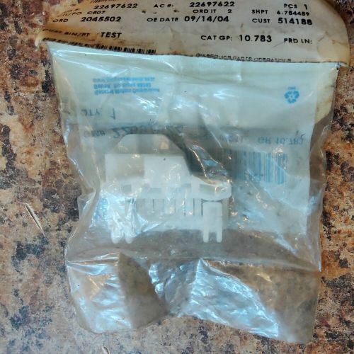 Oem nos gm front door window regulator clip # 22697622 / 99-05 pontiac grand am