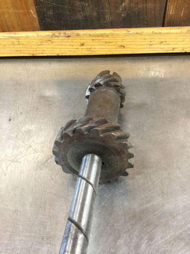 Triumph tr3 tr4 • original distributor oil pump drive gear + shaft used. kt999