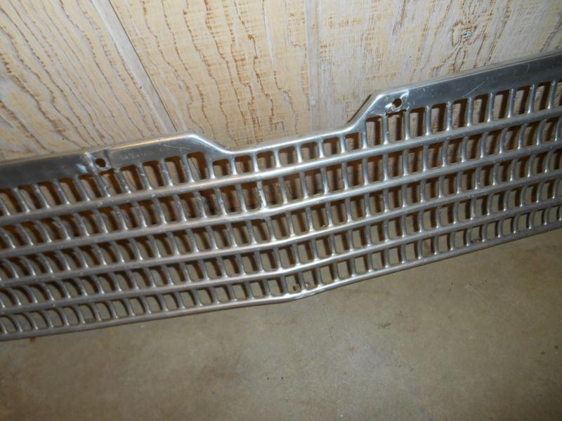 1958 Impala convertible, 2 or 4 door sedan, hardtop GM front grill 348 OEM, US $75.00, image 3