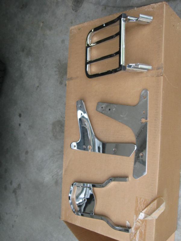 Harley rigid sideplates, sissy bar and luggage rack