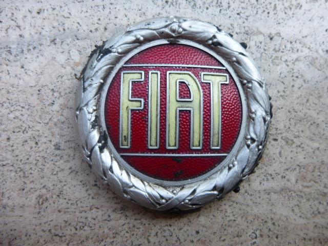 Old badge fiat very rare fiat car italy cm. 5 - 30's